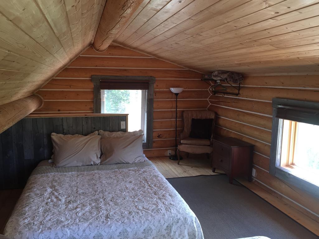 Cabins Over Crag Lake Carcross Exterior photo