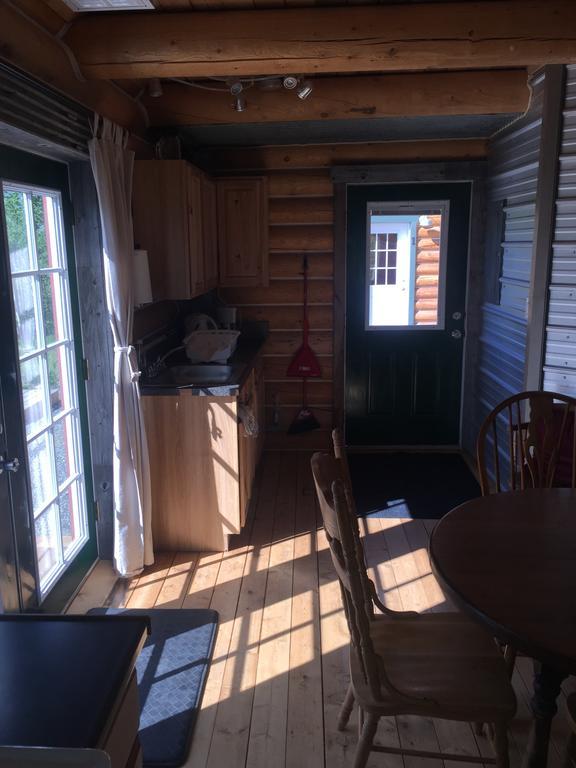 Cabins Over Crag Lake Carcross Exterior photo